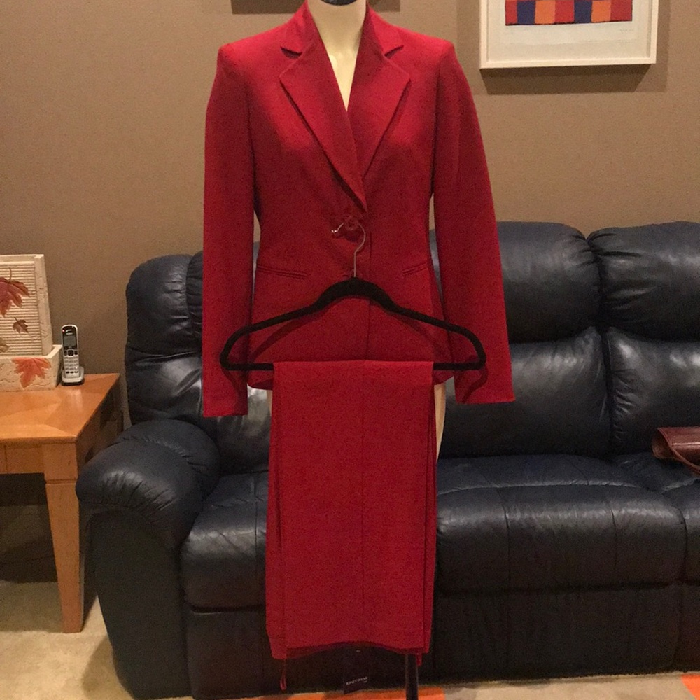 !!! NWT !!! Jones Wear Pant Suit